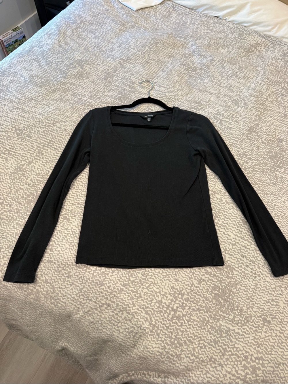 Club Monaco Black Scoop Neck Long Sleeve Top